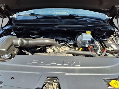 Used 2019 RAM 1500 Big Horn AWD/4WD image 3