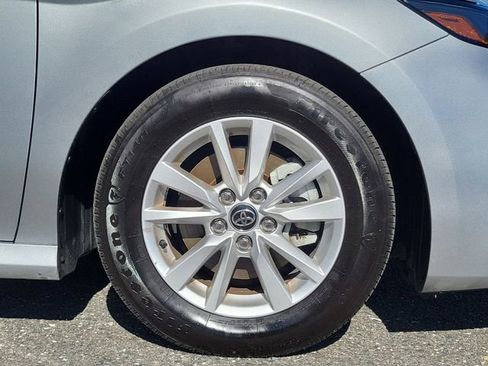 Used 2025 Toyota Camry LE w/ Convenience Package FWD image 6