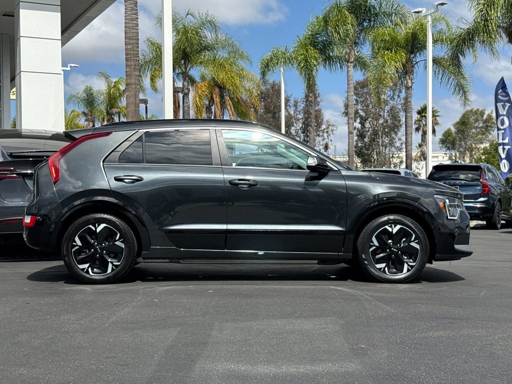 Used 2023 Kia Niro Wind w/ Wind Preserve Package FWD image 6