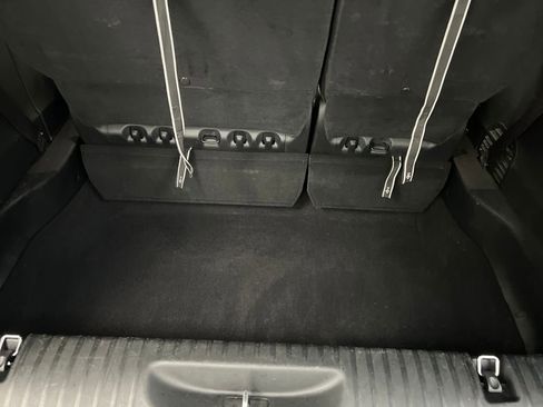 Used 2025 Chrysler Pacifica Limited image 43