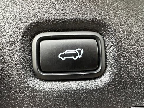 Used 2020 Hyundai Santa Fe Limited AWD/4WD image 33