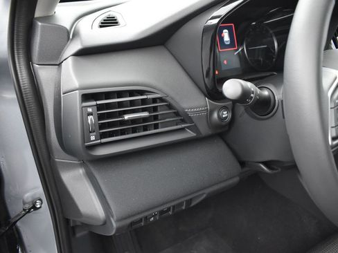 New 2025 Subaru Outback Premium image 9