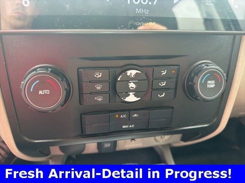 Used 2011 Ford Escape 2WD Hybrid image 7