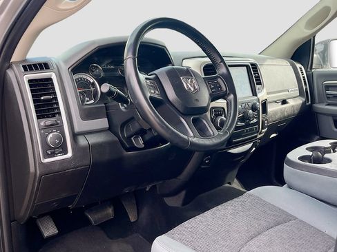 Used 2019 RAM 1500 Big Horn RWD image 9