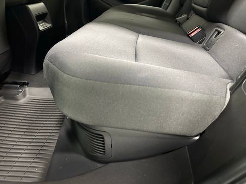 Used 2025 Toyota Corolla LE image 43