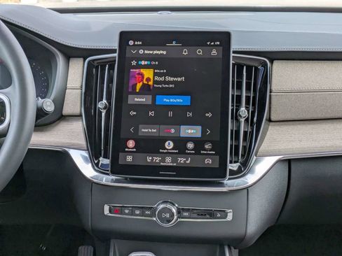 New 2026 Volvo XC90 B5 Core image 24