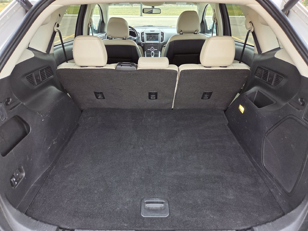 Used 2015 Ford Edge Titanium FWD image 41