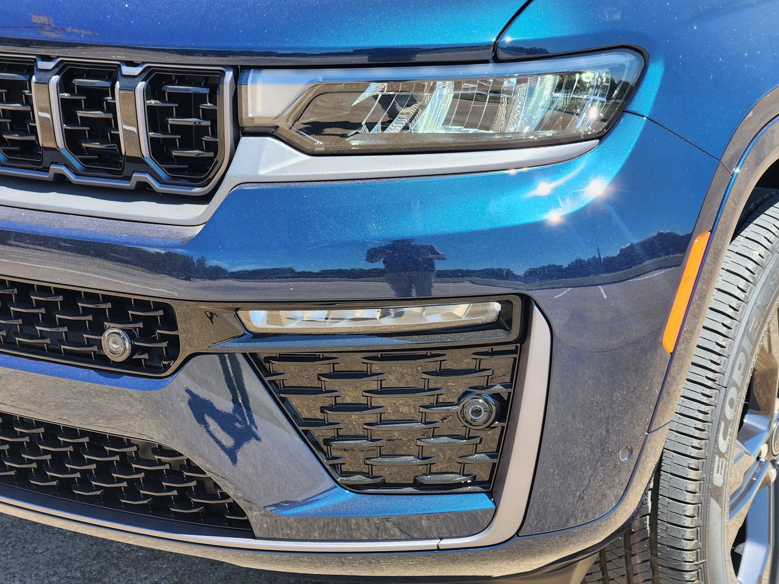 New 2027 Jeep Grand Cherokee Limited AWD/4WD image 9