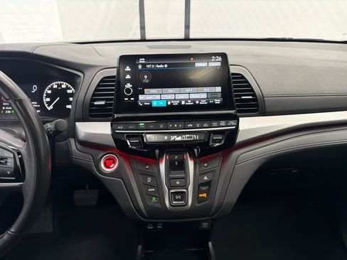 Used 2025 Honda Odyssey Sport-L image 32