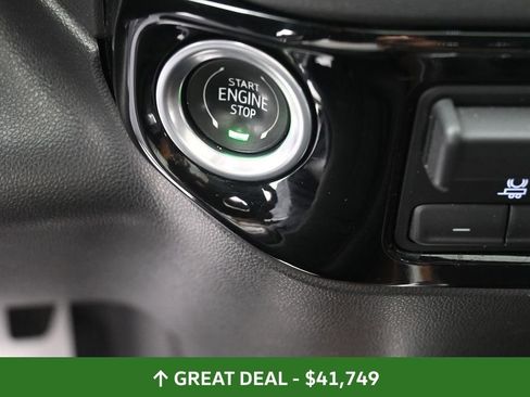 Used 2022 Chevrolet Silverado 1500 High Country w/ High Country Premium Package image 36