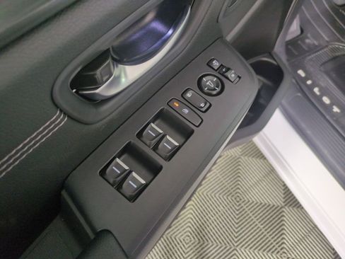 New 2026 Honda Pilot Touring image 11