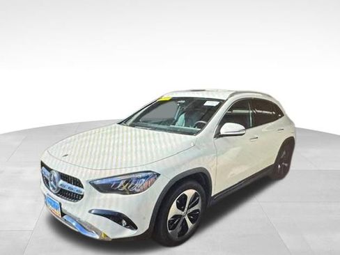 Used 2025 Mercedes-Benz GLA 250 image 3