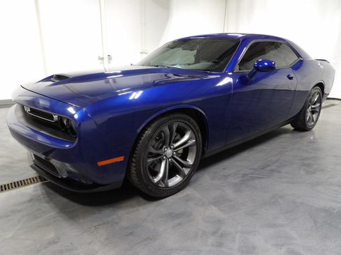 Used 2021 Dodge Challenger GT w/ Plus Package RWD image 5