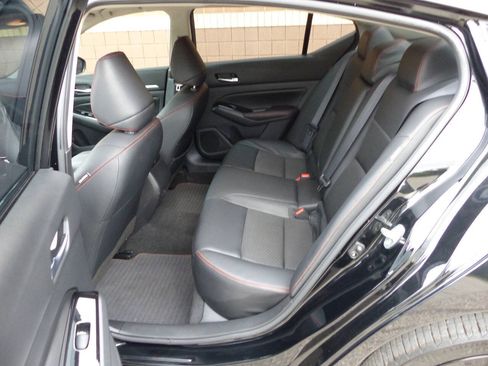 Used 2024 Nissan Altima 2.5 SR AWD/4WD image 35