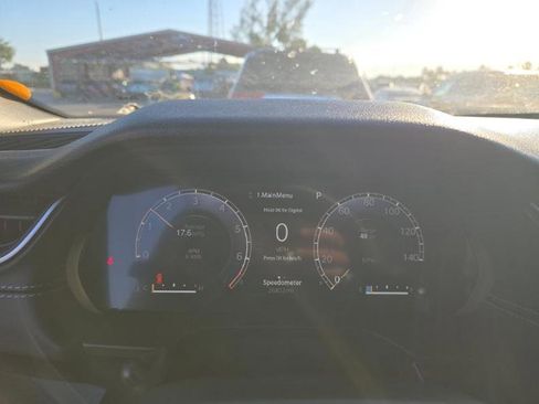 Used 2022 Jeep Grand Cherokee Altitude image 12