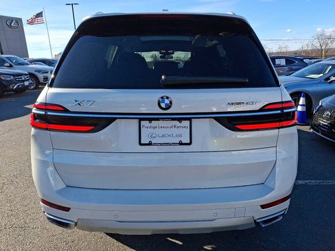 Used 2023 BMW X7 xDrive40i w/ Premium Package image 5