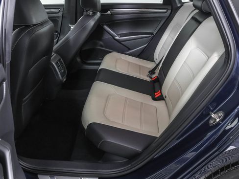 Used 2022 Volkswagen Passat 2.0T R-Line FWD image 35