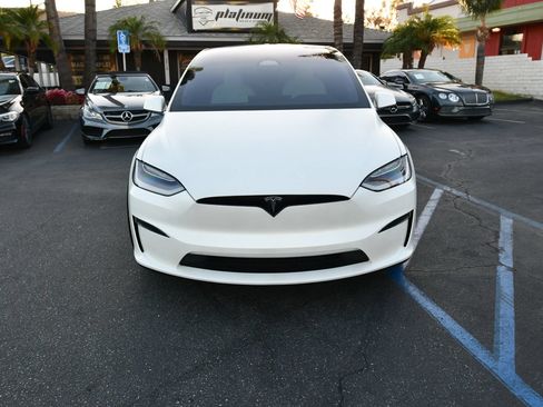 Used 2022 Tesla Model X Plaid AWD/4WD image 2