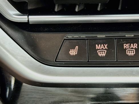 Used 2022 BMW X3 xDrive30i w/ Premium Package 2 AWD/4WD image 4