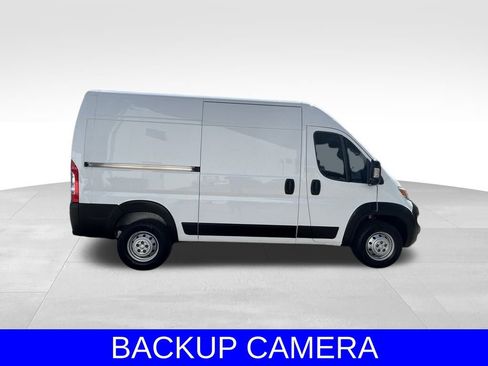 Used 2023 RAM ProMaster 2500 w/ Convenience Group image 3