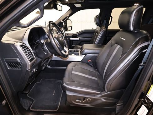 Certified 2019 Ford F450 Platinum w/ Platinum Ultimate Package AWD/4WD image 15