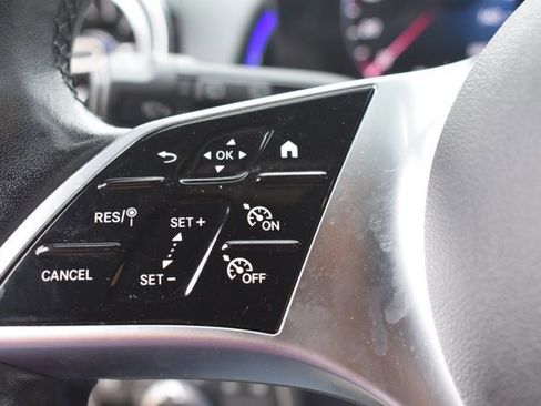Used 2024 Mercedes-Benz GLB 250 image 20