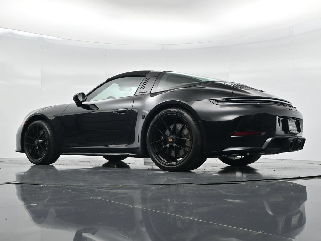 Certified 2026 Porsche 911 Targa 4 GTS AWD/4WD image 20
