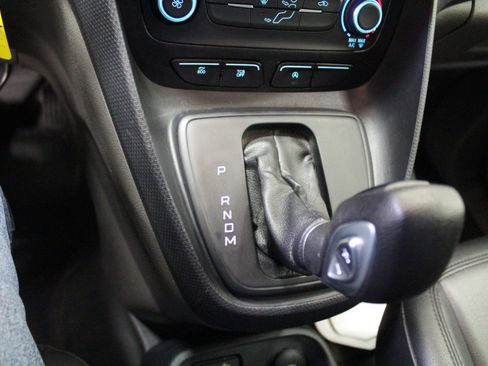 Used 2022 Ford Transit Connect XL image 15