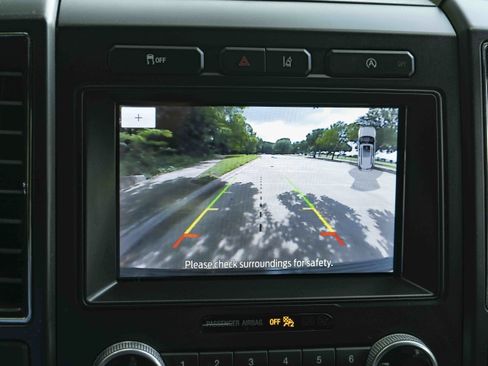 Used 2021 Ford Expedition Limited RWD image 33