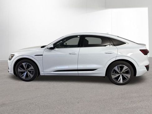 Used 2024 Audi Q8 e-tron Premium Plus image 29