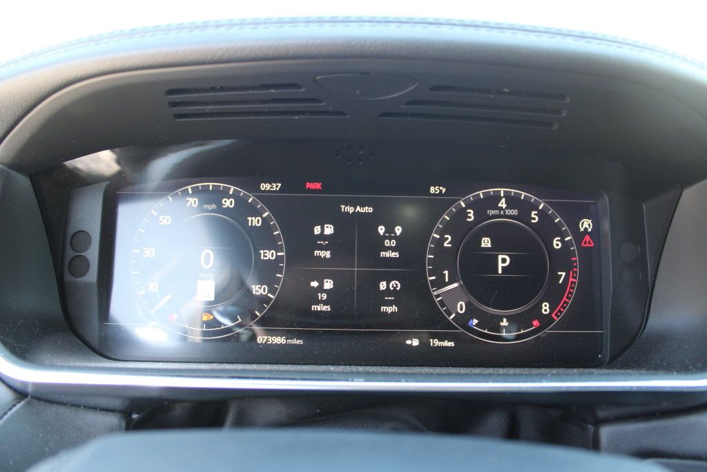 Used 2020 Land Rover Range Rover Sport HST AWD/4WD image 27