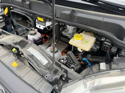 Used 2024 RAM ProMaster 3500 w/ Delivery Van Package FWD image 22
