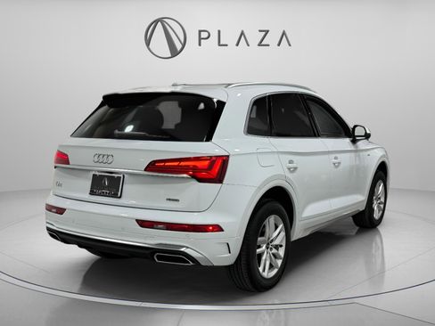 Certified 2023 Audi Q5 2.0T Premium w/ Convenience Package image 5
