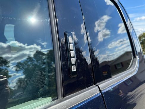 Used 2022 Ford F350 XLT w/ XLT Premium Package image 28