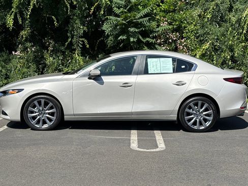 Certified 2025 MAZDA MAZDA3 s FWD image 8