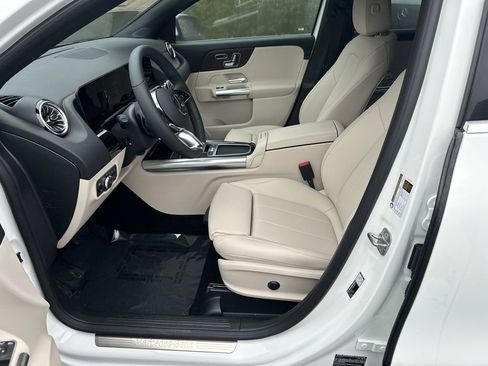 New 2026 Mercedes-Benz GLA 250 image 9