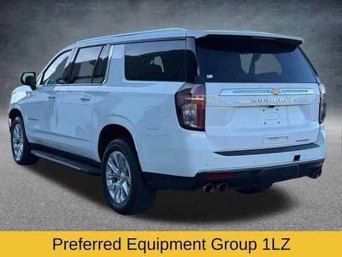 Used 2023 Chevrolet Suburban Premier image 5