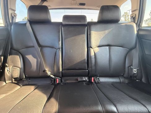 Used 2012 Subaru Outback 2.5i Limited AWD/4WD image 22