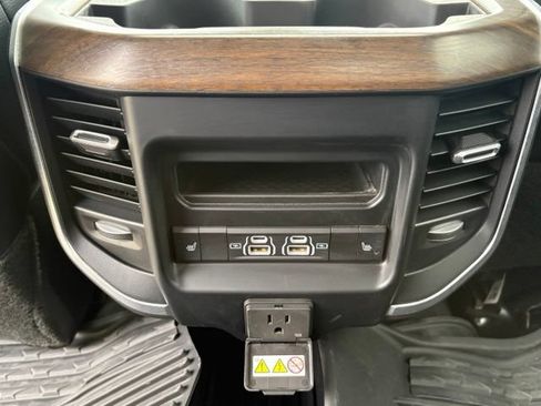 Used 2024 RAM 2500 Laramie AWD/4WD image 26