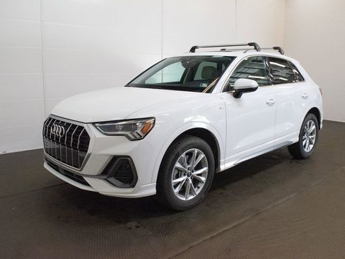 Used 2024 Audi Q3 2.0T Premium Plus w/ Premium Plus Package AWD/4WD image 8
