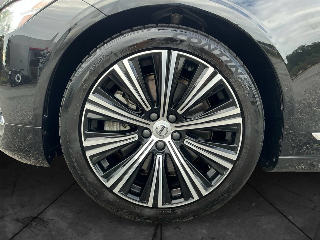 Used 2024 Volvo S90 B6 Plus AWD/4WD image 15