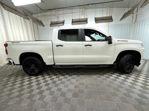 Certified 2022 Chevrolet Silverado 1500 RST w/ Redline Edition AWD/4WD image 23