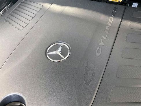 New 2026 Mercedes-Benz GLS 450 4MATIC image 17