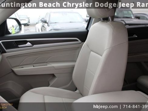 Used 2022 Volkswagen Atlas SE image 31