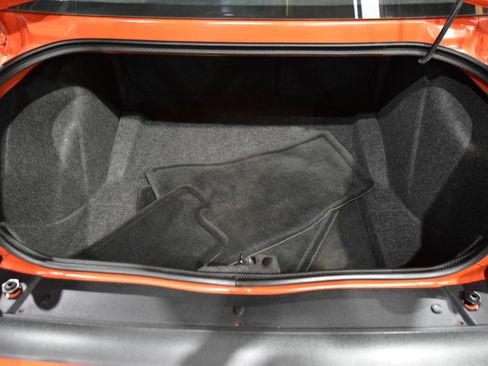 Used 2009 Dodge Challenger R/T RWD image 38