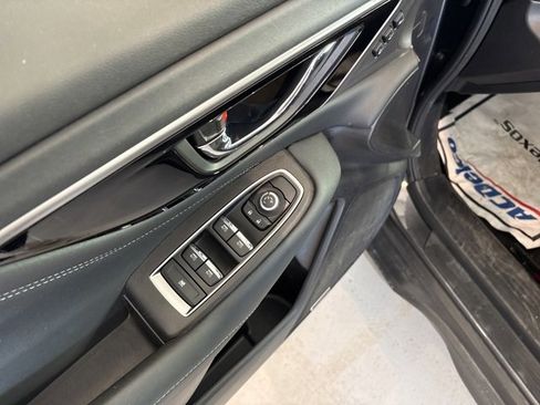 Used 2023 Subaru Outback Limited image 11