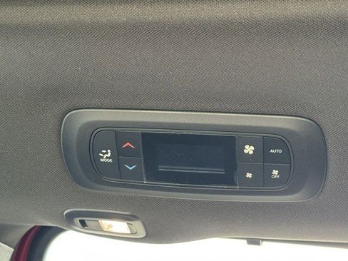 New 2026 Chrysler Pacifica Select image 31