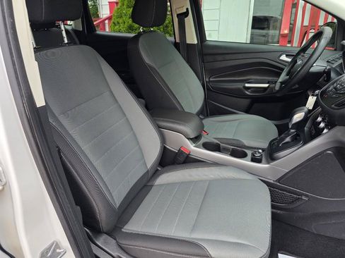 Used 2016 Ford Escape SE FWD image 26