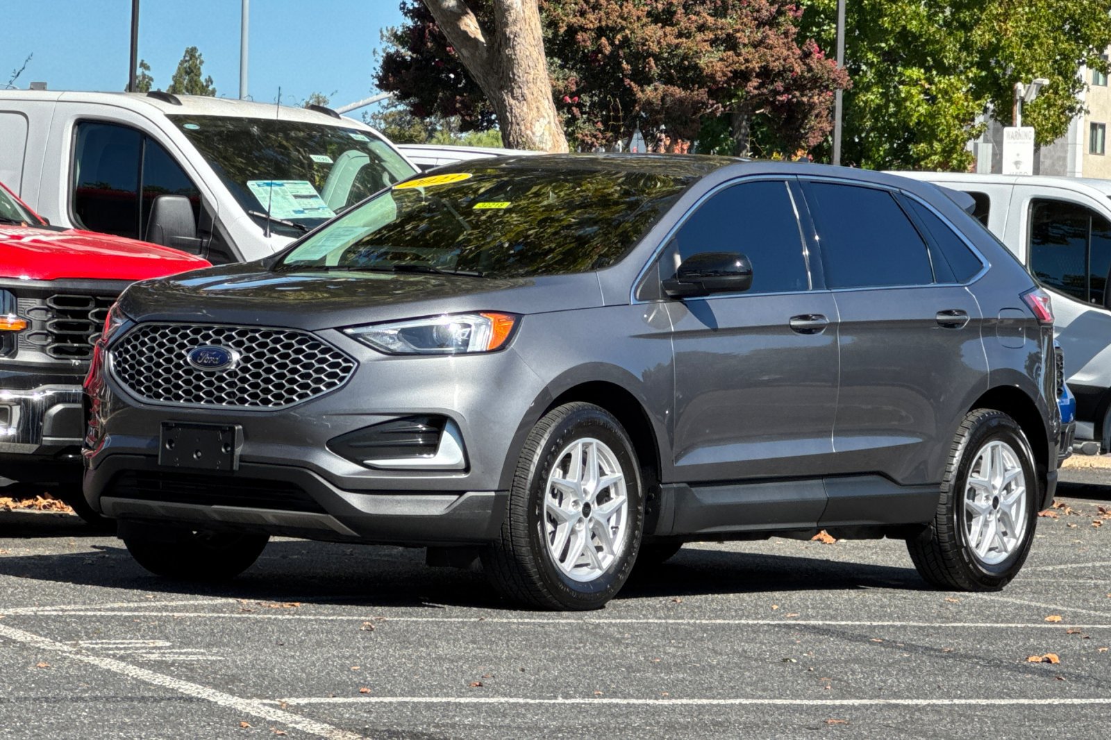Used 2023 Ford Edge SEL AWD/4WD image 8