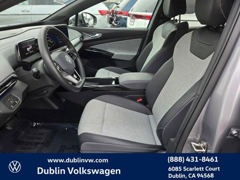 Certified 2023 Volkswagen ID.4 Pro image 16